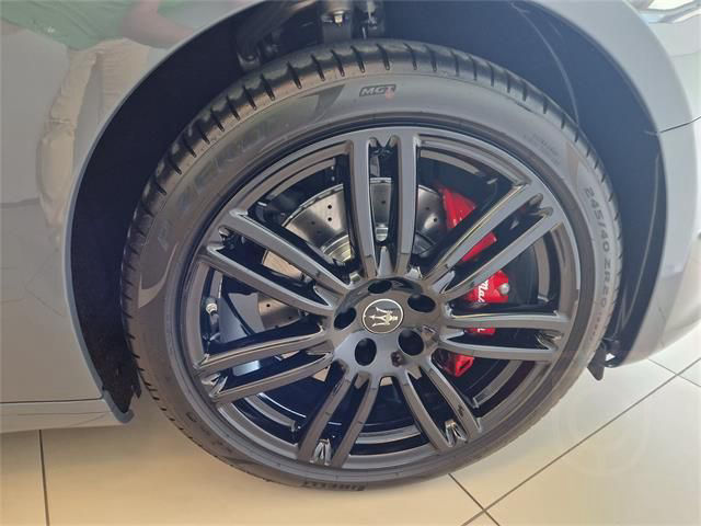 Maserati Ghibli Modena SQ4 Tageszulassung