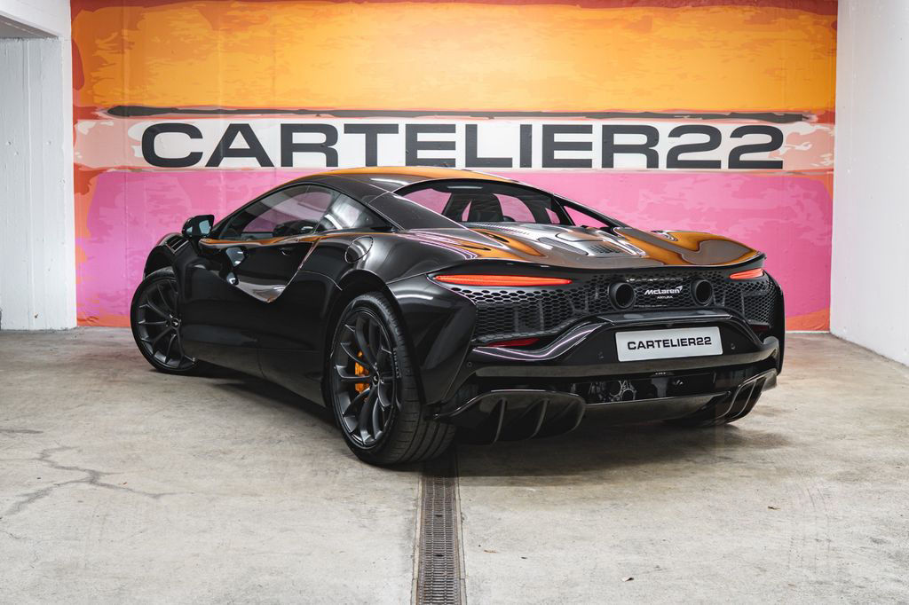 McLaren ARTURA COUPE STOCK LIKE NEW PERFECT CONDITION