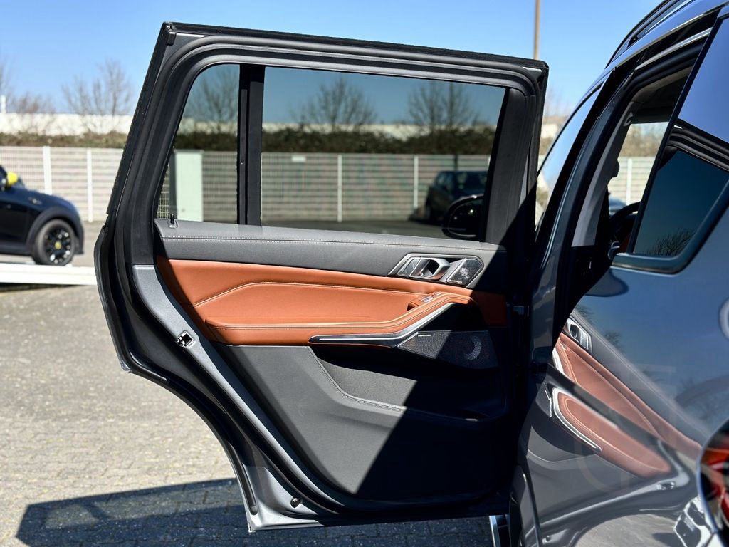 BMW X7 xDrive40d M Sportpaket Gestiksteuerung DAB