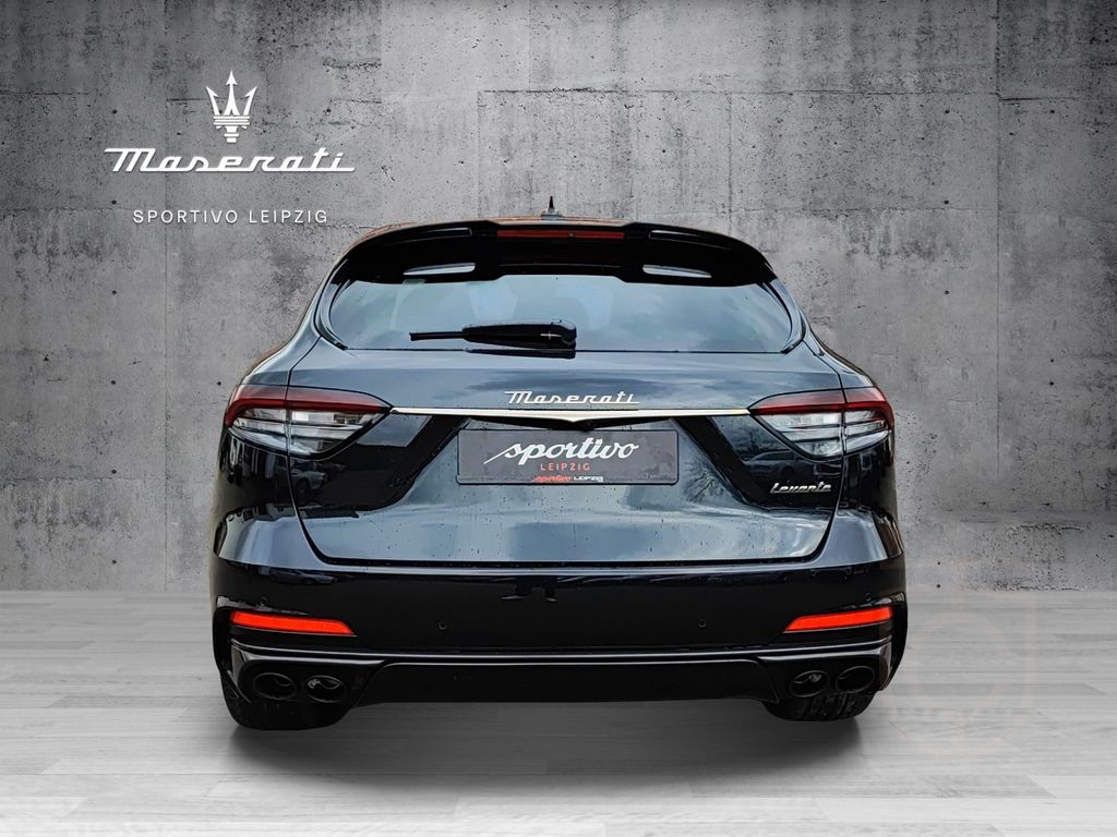 Maserati Levante Trofeo **Ermenegildo Zegna Interieur**