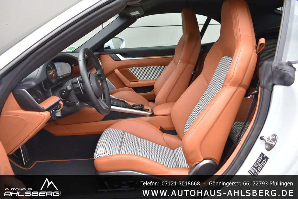 Porsche 911 Turbo S Cabriolet Aero-Kit/Heritage/Exclusiv