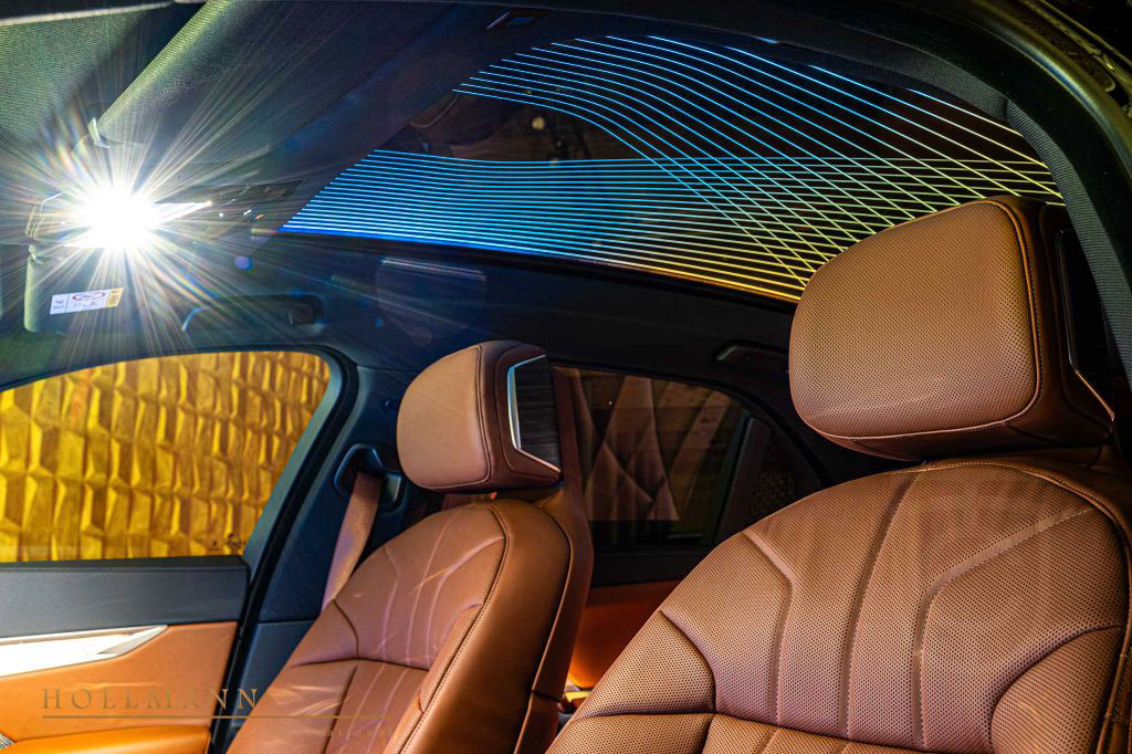 BMW M760e xDrive +SKY LOUNGE+M SPORT BRAKE SYSTEM+