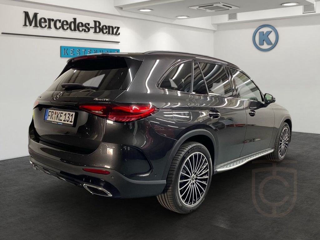 Mercedes-Benz GLC 300 d 4Matic AMG+HUD+PANO+AHK+DIGITAL+360°