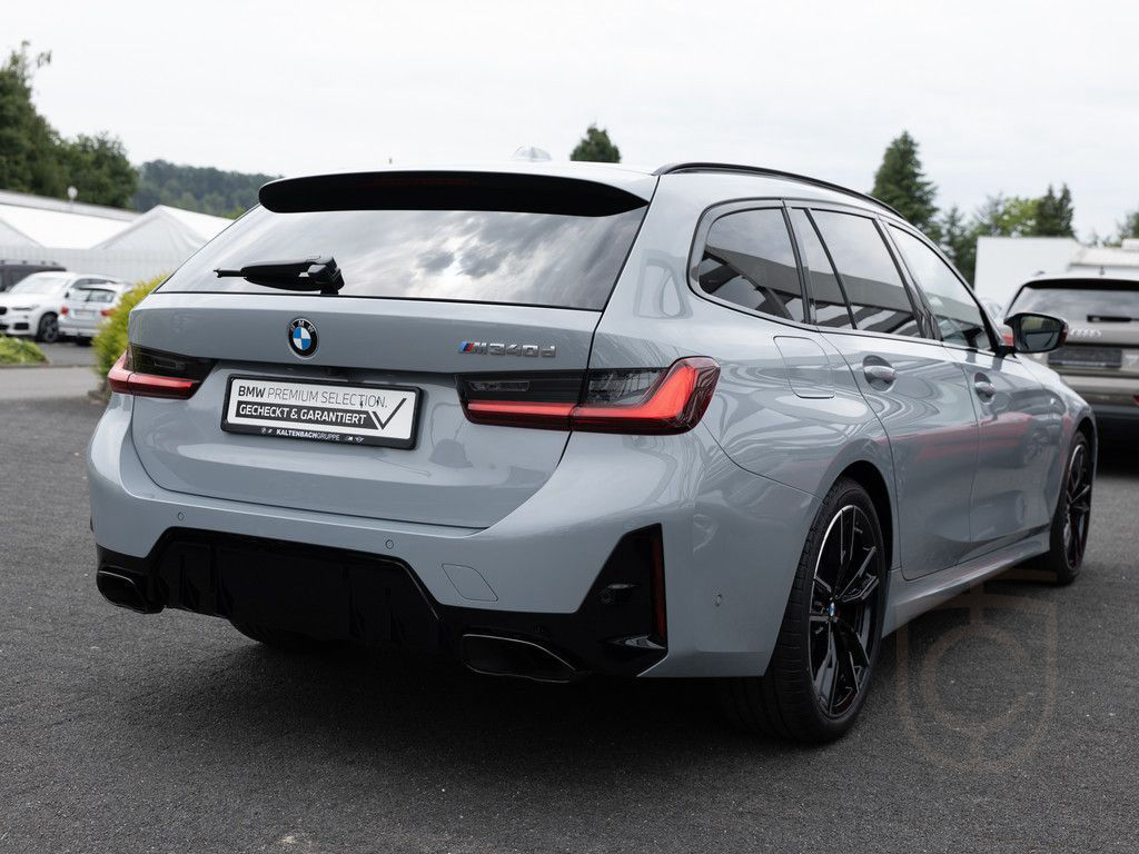 BMW 340d Touring xDrive PANO LED HUD H/K NAVI LEDER