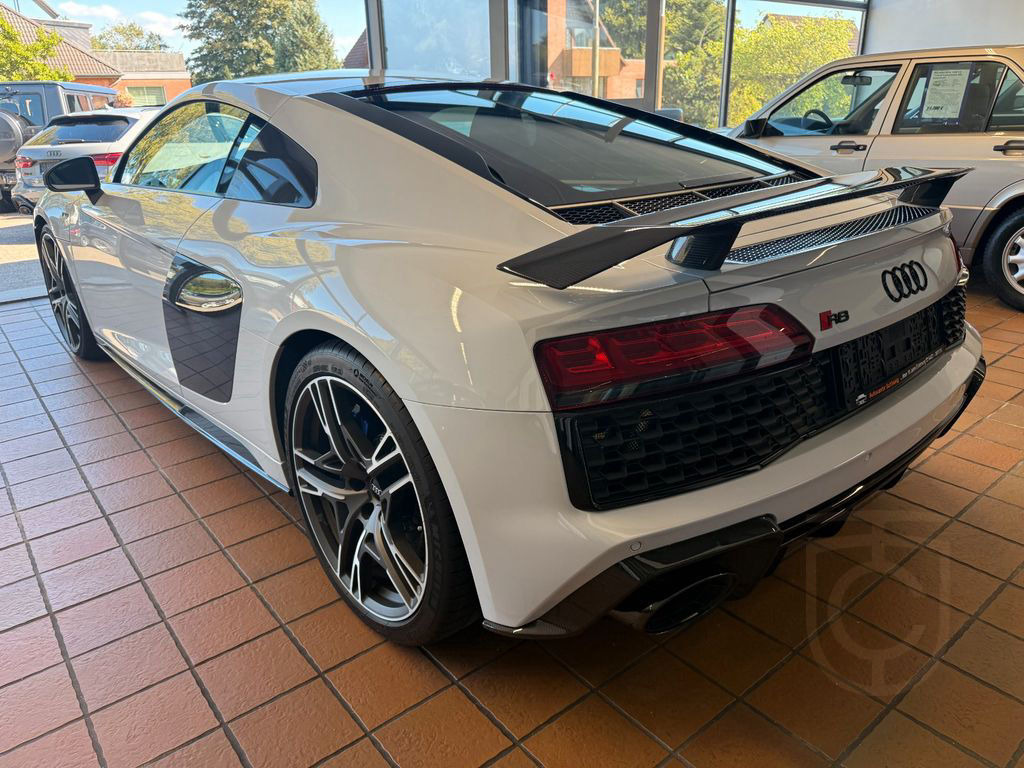 Audi R8 Coupe 5.2 FSI quattro performance/K.Brem/Carb