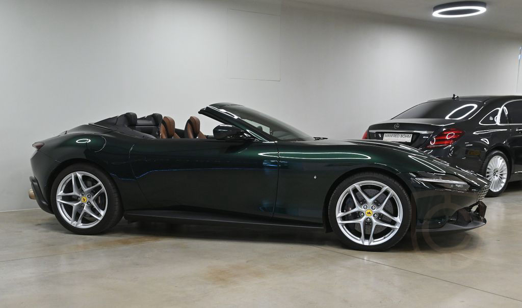 Ferrari Roma Spider