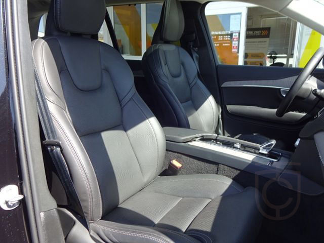 Volvo XC90 T8 Ultimate Bright Plug-In AHK PANO ACC HUD