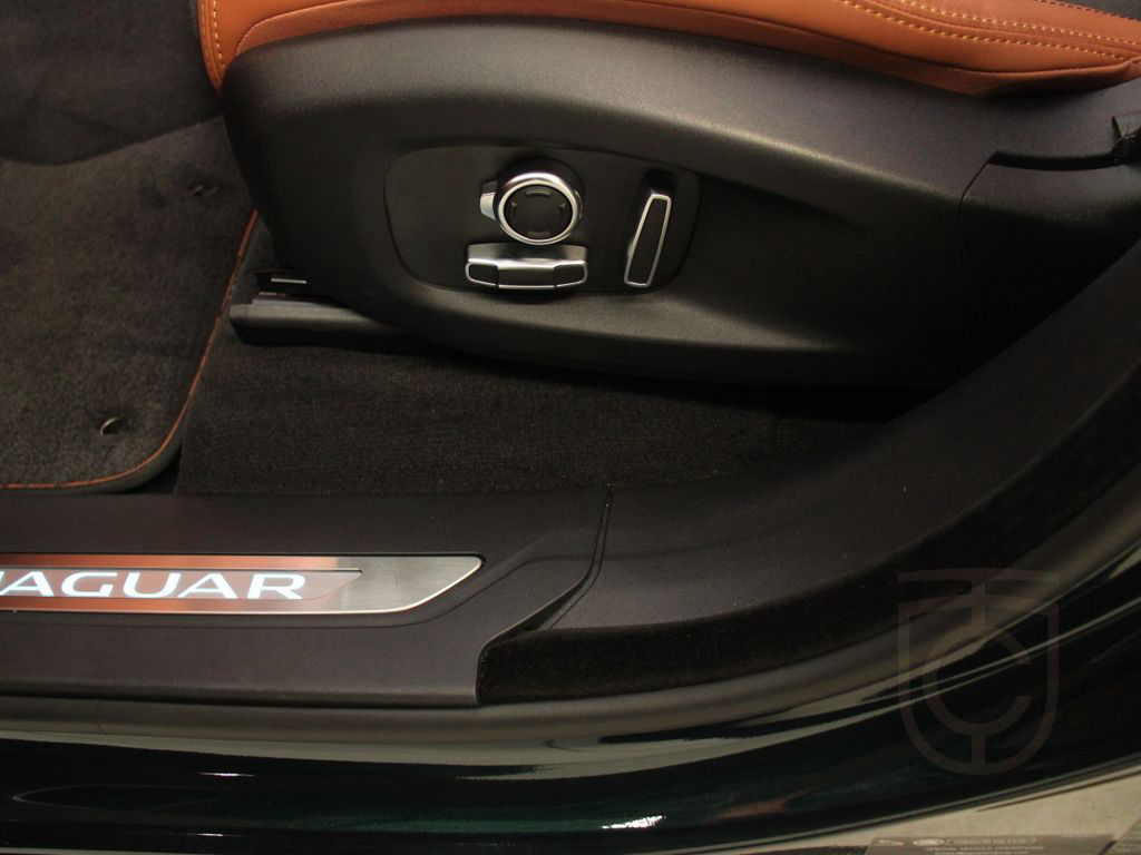 Jaguar F-Pace P575 SVR 575 EDITION AWD