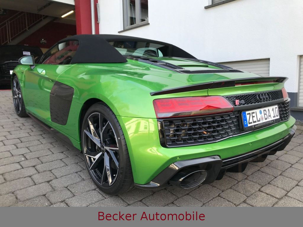 Audi R8 Spyder V10 5.2 FSI quattro performance UNIKAT