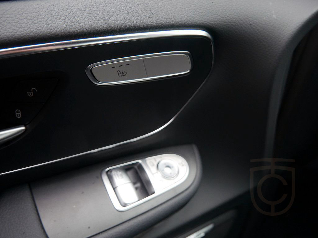 Mercedes-Benz V 300 STYLE Lang Abstandstemp. Pano Navi SHD Kam