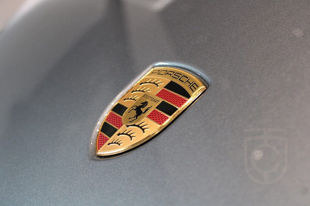Porsche 911 Carrera