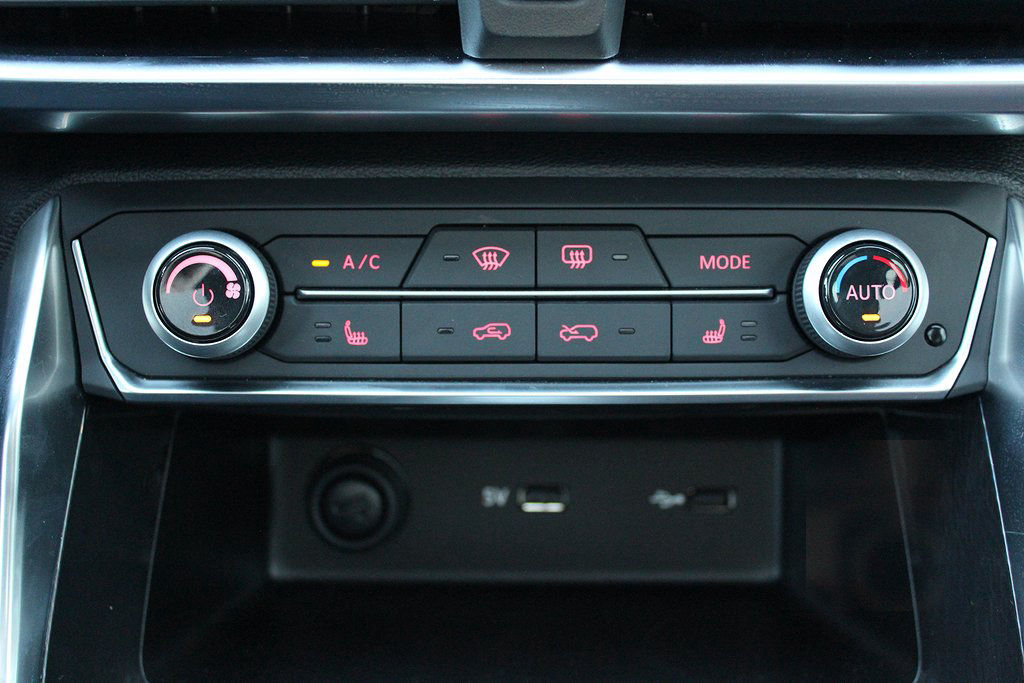 Maxus Euniq 7-Sits MPV 177HK Exclusive 52,5 kwh