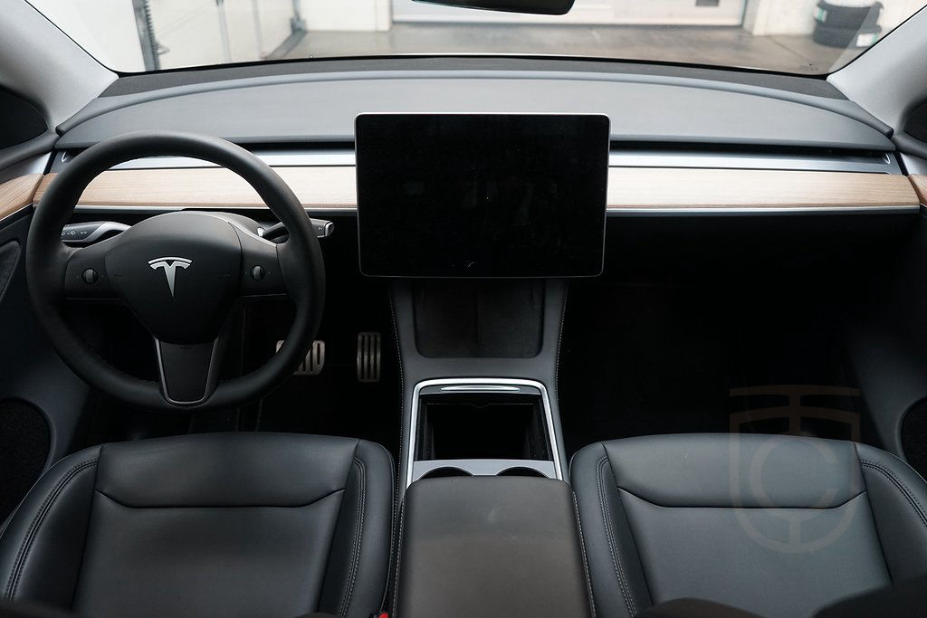 Tesla Model Y Performance