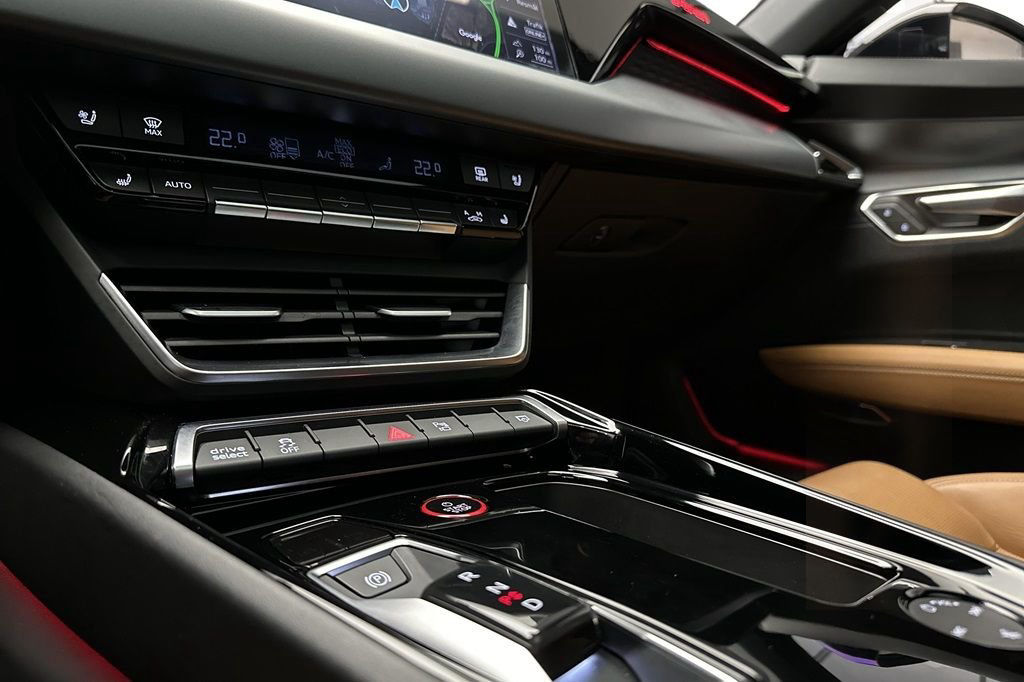 Audi E-Tron GT quattro