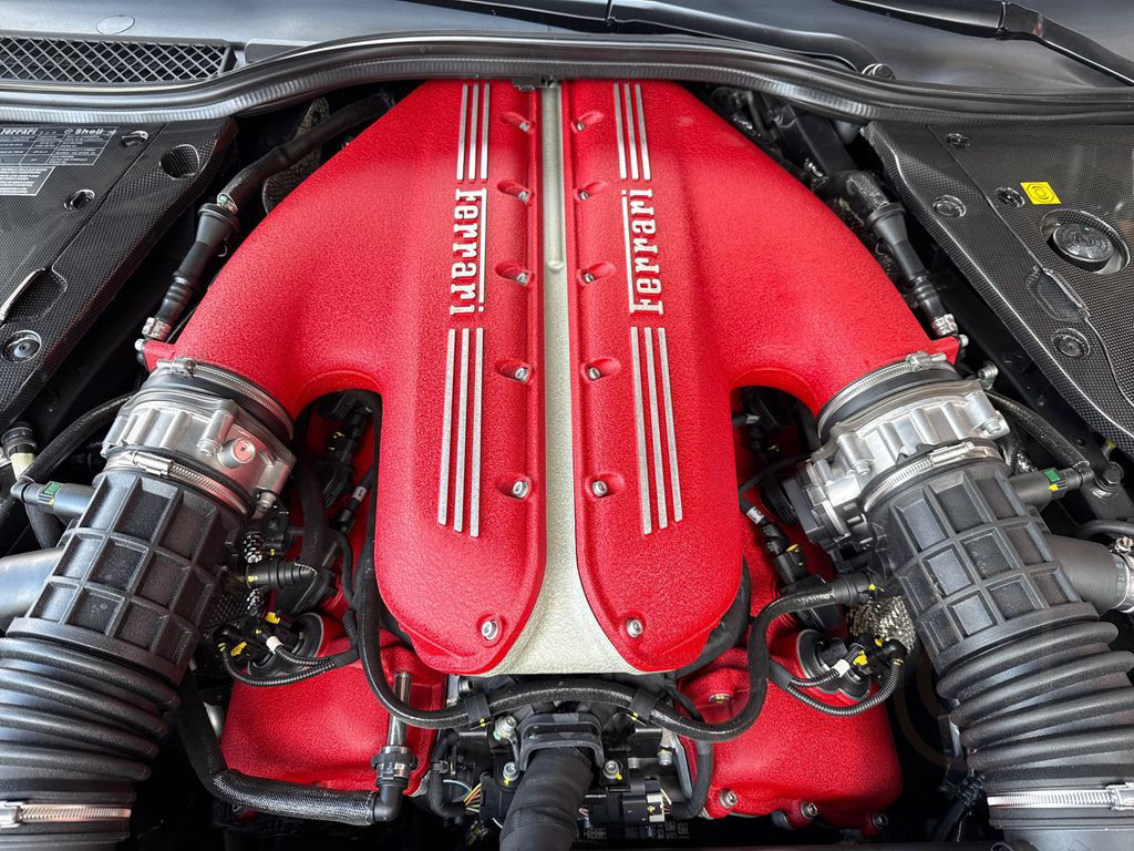 Ferrari 812 Competizione