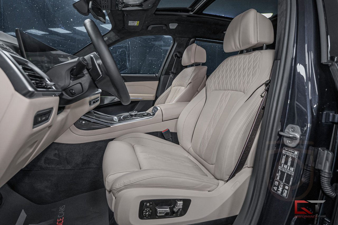BMW X7 M60i