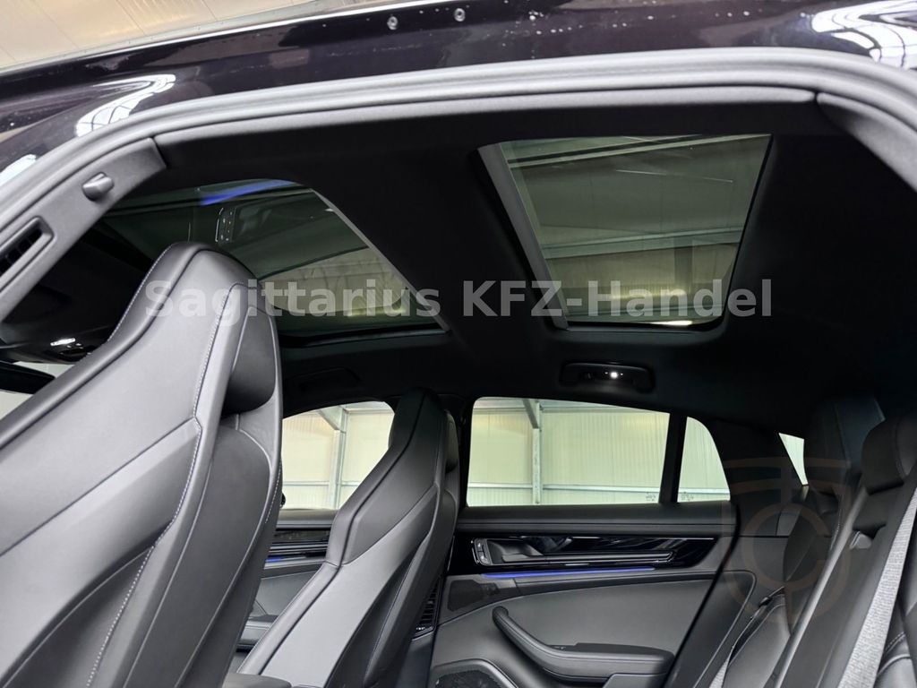 Porsche Panamera 4/InnoD/HUD/3xDisplay/Massage/SAGA/StHz