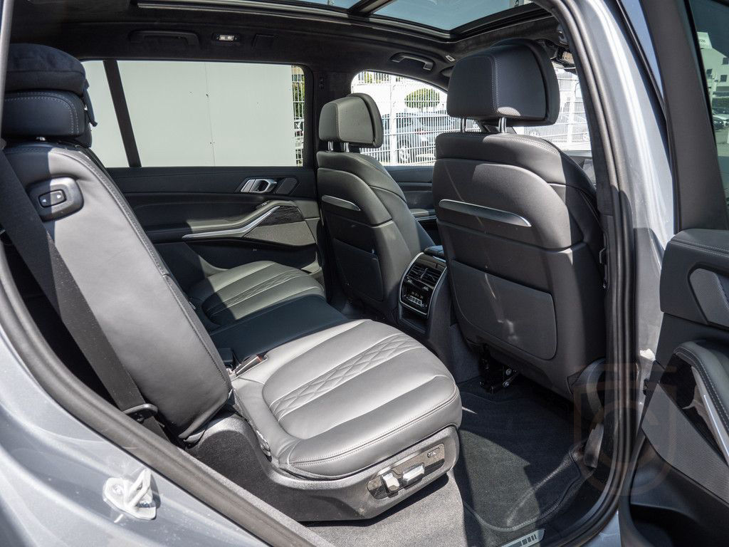 BMW X7 xDrive 40i M-Sport STANDHZG+AHK+AUTOBAHNASSIS
