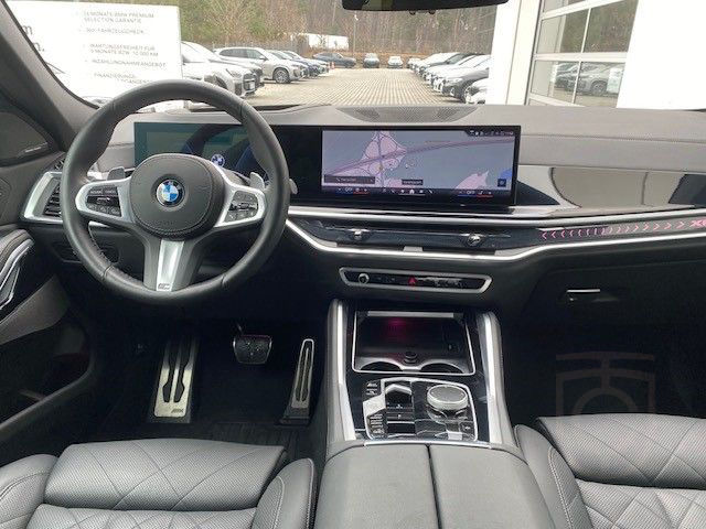 BMW X6 xDrive30d M Sport AHK PanoSky StandHz Massage