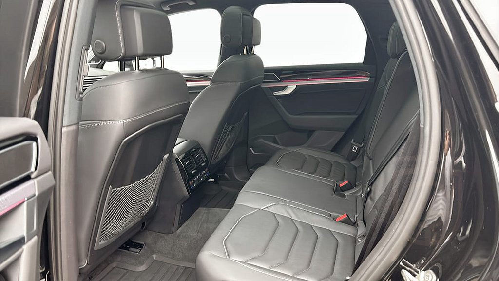 Volkswagen Touareg R e-Hybrid