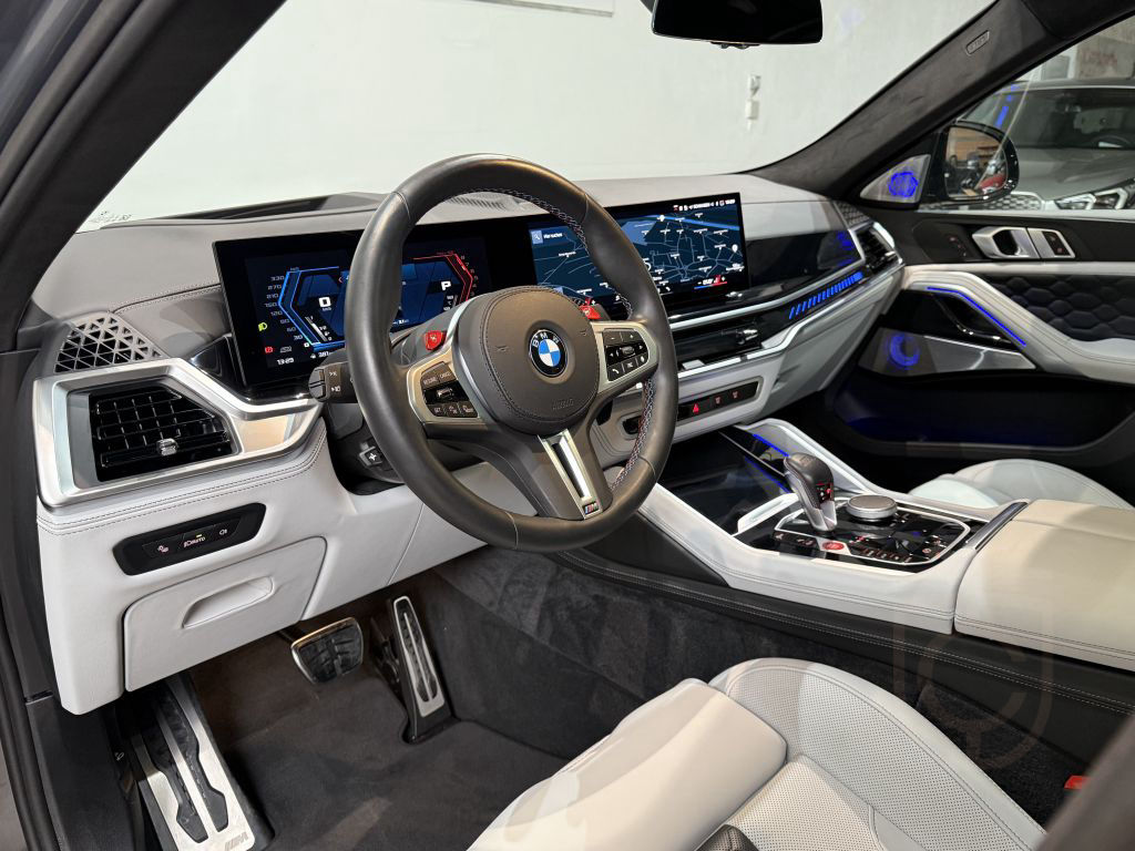 BMW X6 M Competition Panorama Sky Lounge B&W Surroun