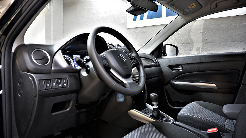 Suzuki Vitara 1.4T Hybrid allgrip 4x4 Kampanj! från 227900:-
