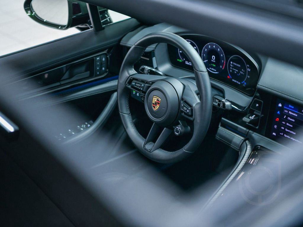 Porsche Panamera 4 E-Hybrid