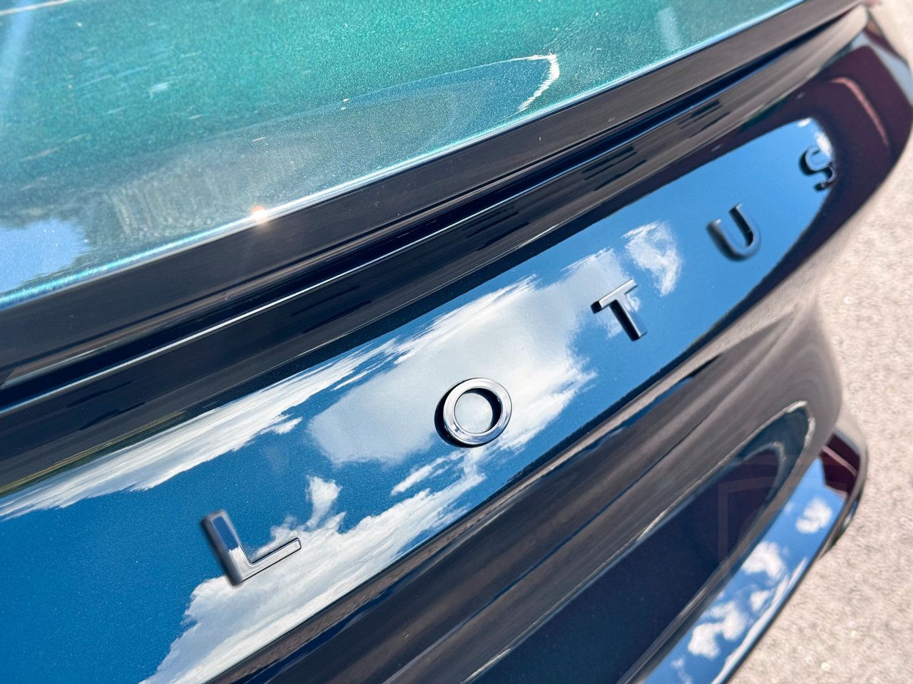 Lotus Emira V6 3.5 V6 VVT-i First Edition