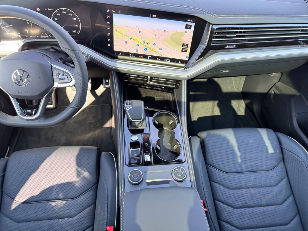 Volkswagen Touareg R-Line 3.0TDI 4M BLACKSTYLE AHK PANO