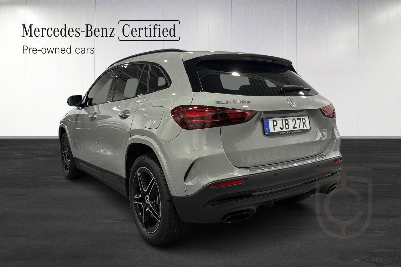 Mercedes-Benz GLA 250 E AMG ADVANCED EDITION