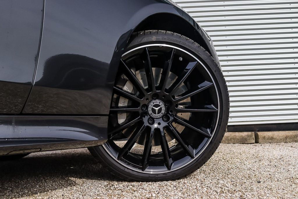 Mercedes-Benz CLS 350 CLS Coupé automatik AMG Line | Premium P