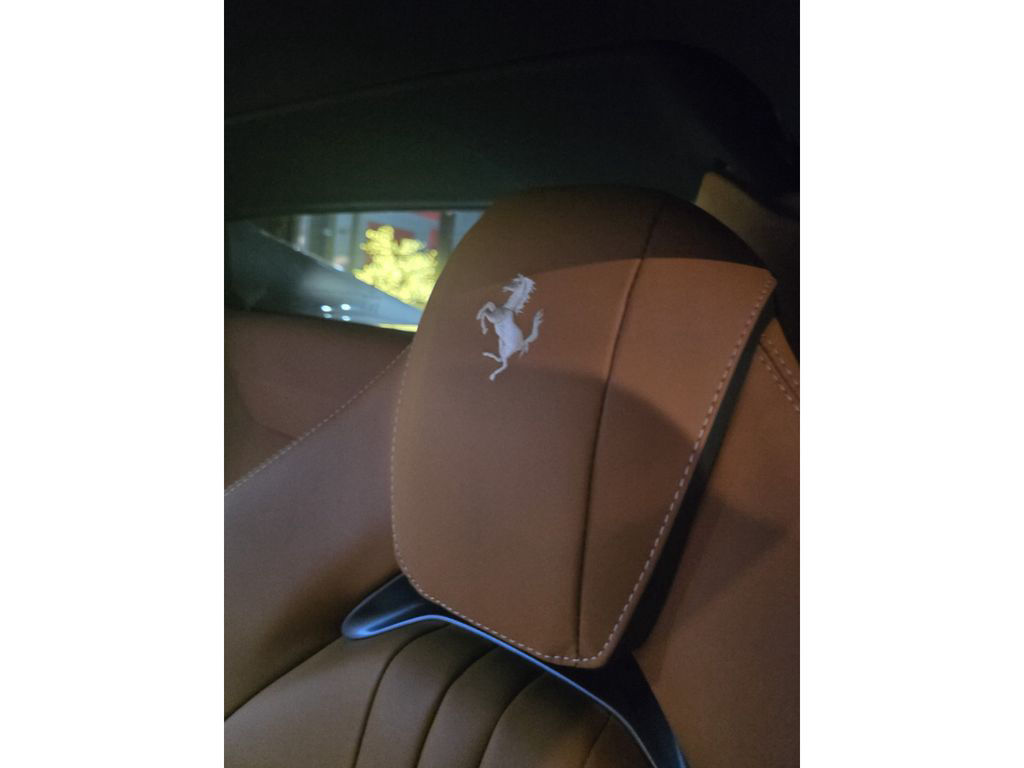 Ferrari 812 GTS 6.5 V12 800 CV FULL OPTIONS