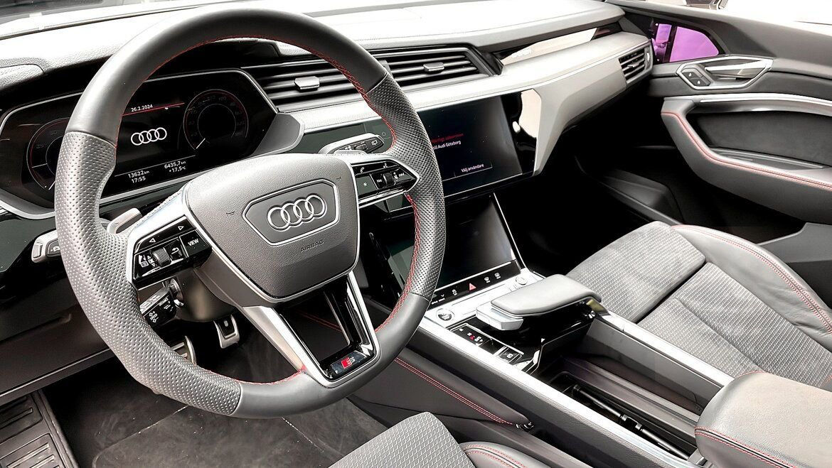 Audi Q8 55 e-tron