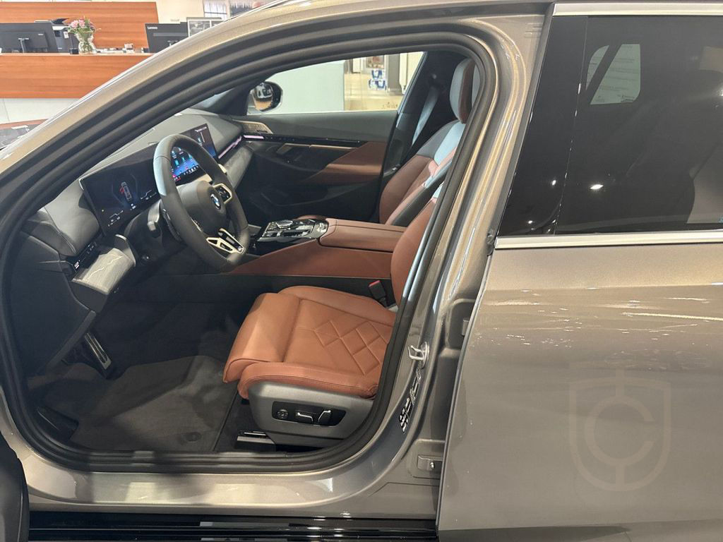 BMW 520d xD Touring M-Sport Inno+ComfPaket B&W Navi