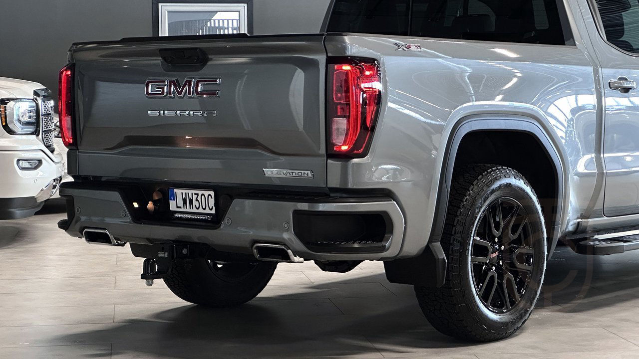 GMC Sierra 1500  5.3L V8 Elevation 4WD