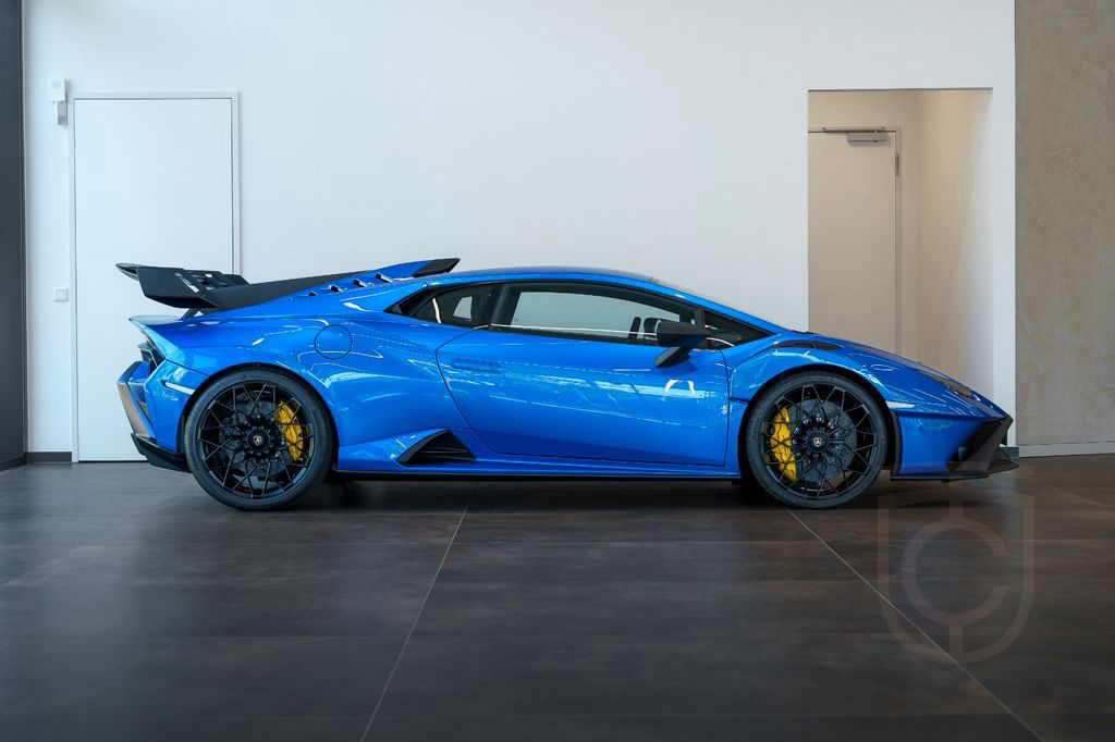 Lamborghini Huracán STO