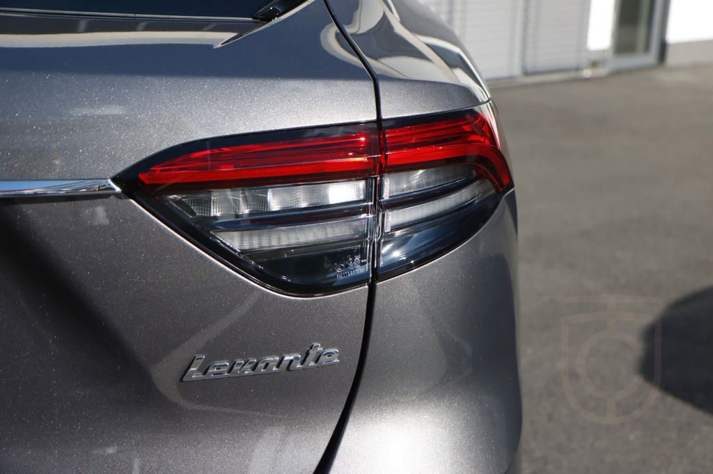 Maserati Levante Modena S 21" Pano Carbon CarPlay