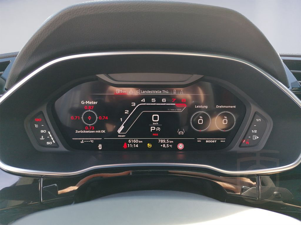 Audi RS Q3 S tronic PANO+MATLACK+280VMAX+AHK+KERAMIK