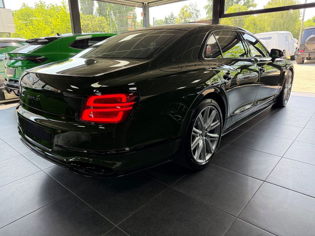 Bentley Flying Spur S V8- Carbon- B&O- Pano