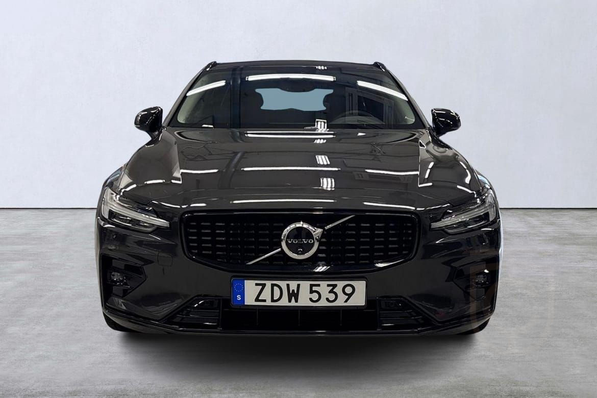 Volvo V60 B4 Bensin Plus Dark