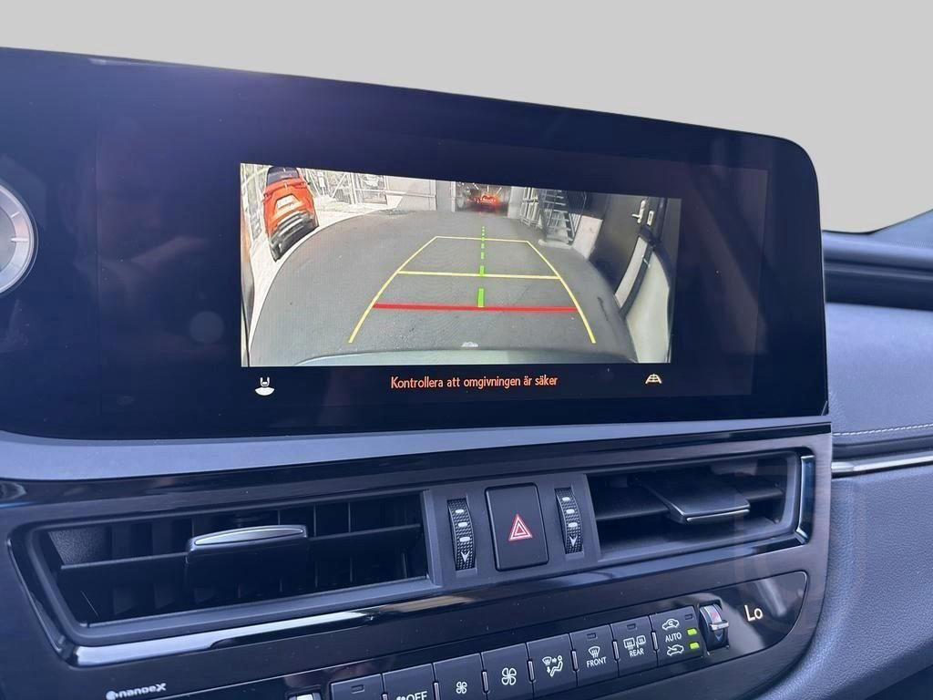 Lexus ES 300h 2.5 E-CVT Limited Edition