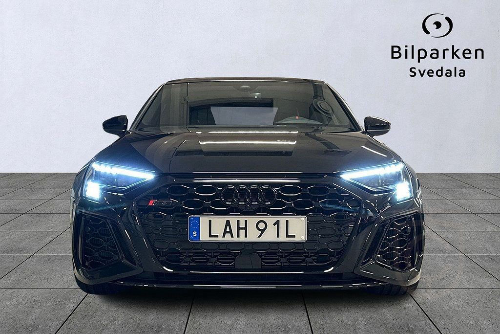 Audi RS3 Sedan RS-Designpaket Plus B&O 360kamera Pano