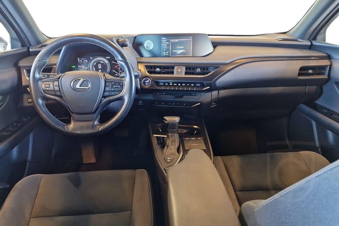 Lexus UX 250h Comfort Teknikpaket Apple Car Play Parkeringss