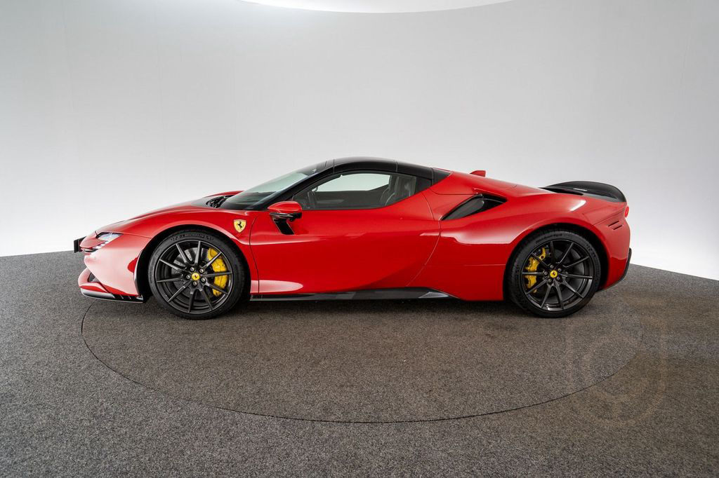 Ferrari SF90 Spider FERRARI SINGEN