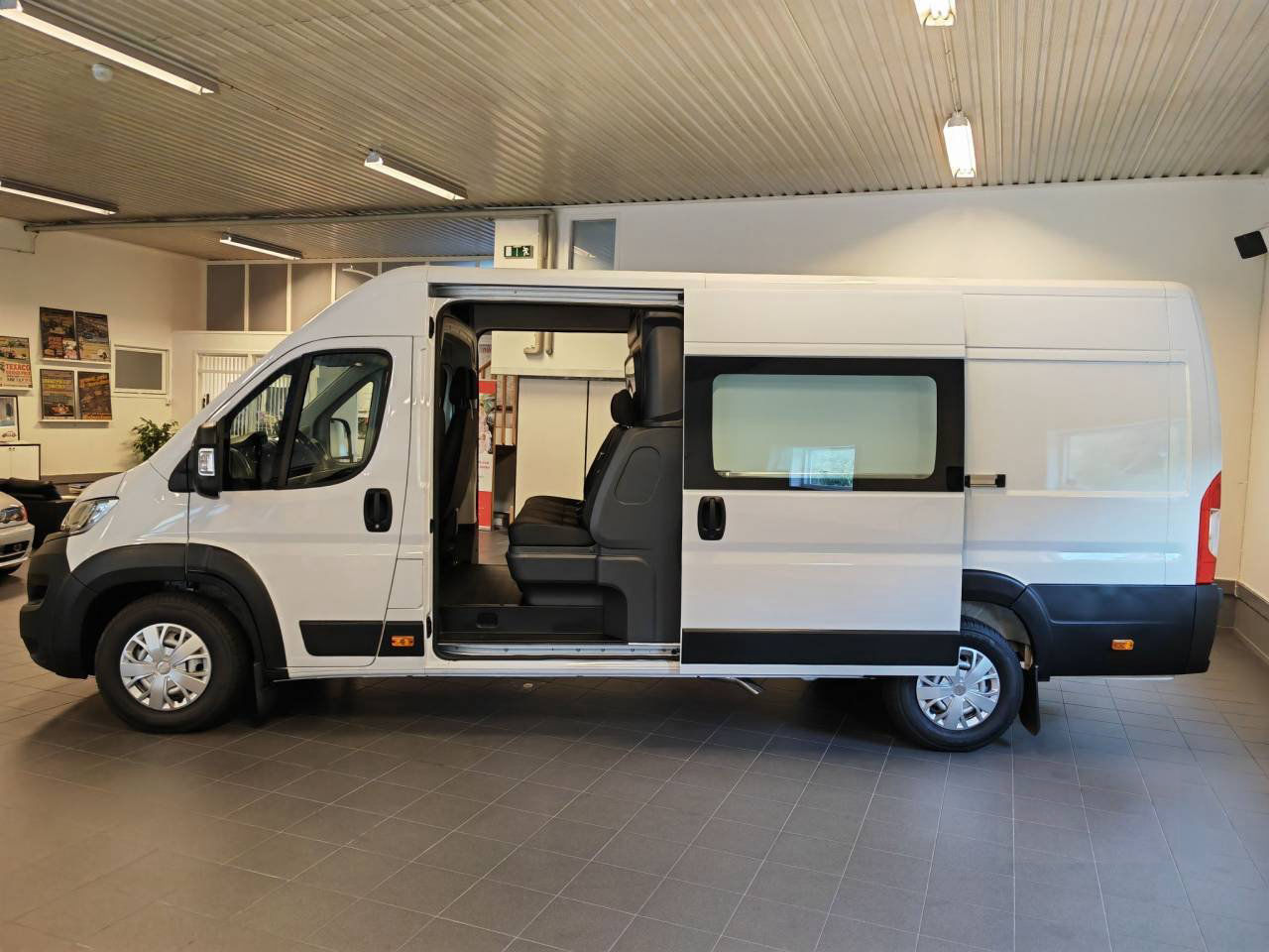 Opel Movano L4H2