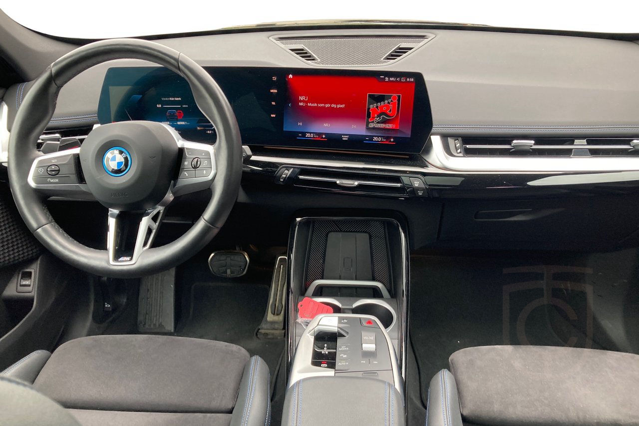BMW iX1 xDrive30 M Sport