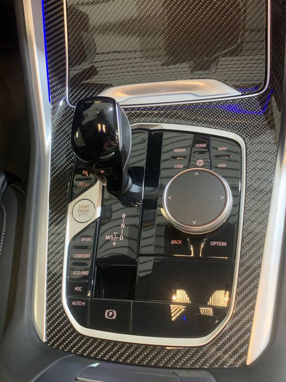 BMW X6 M50 i xDrive M Sport Black Edition H&K HUD Ic