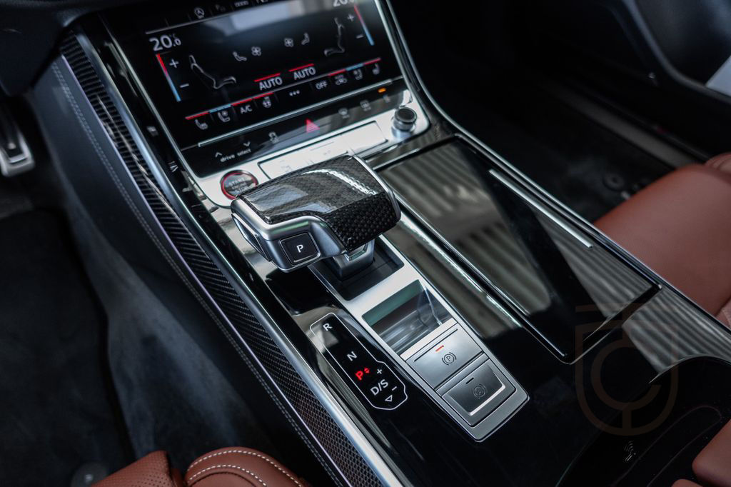 Audi S8 4.0TFSI StdHz*Massage*FondTV*B&O*MATRIX*21"