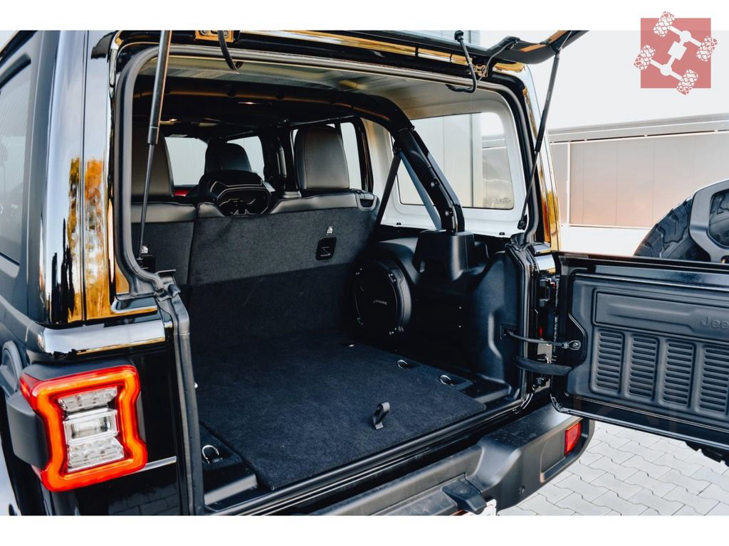 Jeep Wrangler Unl. Rubicon 2.0l US Stoßstange 285 AT