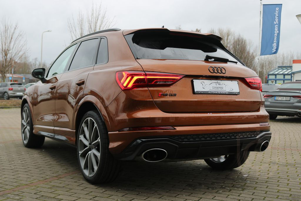 Audi RSQ3 2.5 TFSI quattro S tronic /Exclusive/SONOS/